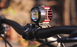 Cateye 6000 View of Front of Light in Sunshine